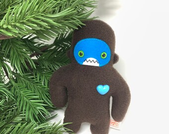 Travel adventure monster friend! Mini sasquatch plush - brown & bright blue