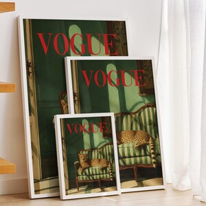 Regal Cheetah Vogue Cover Print, Glam Animal Wall Art, Y2k Style imagem 2