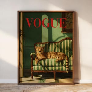 Regal Cheetah Vogue Cover Print, Glam Animal Wall Art, Y2k Style imagem 3