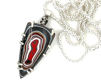 Unisex Sterling silver and Fordite Pendant with Chain 925 jewelry tiny skull