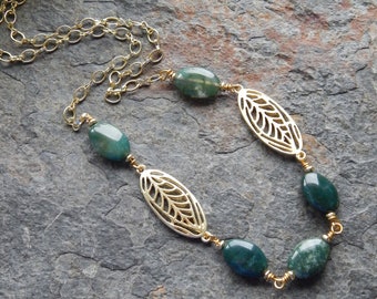 Classic style necklace - Jade green agate necklace - handmade bead chain necklace - long green and gold necklace - natural stone necklace