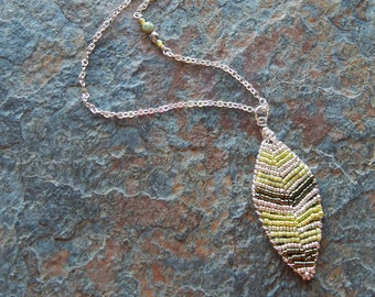Collier Pendentif Feuille Nature - Style Boho Hippie - Matière Os - Artisanat Pacific Northwest