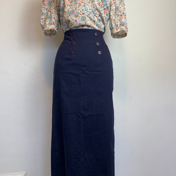 Long Retro Pencil Skirt with Sailor Buttons 80s do