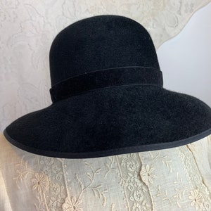 Wide Brimmed Hat Felted Wool Cloche Bucket Helen Kaminski Australia Nineties Does Twenties Flapper Edwardian Cap - Terra Exchange Vintage