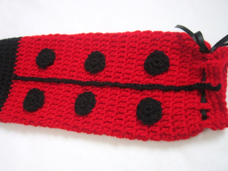 Crochet Plastic Bag Holder Ladybug Red and Black, Hostess Gift, Present for Teacher, Eco-friendly Bag Holder, MADE TO ORDER image 4