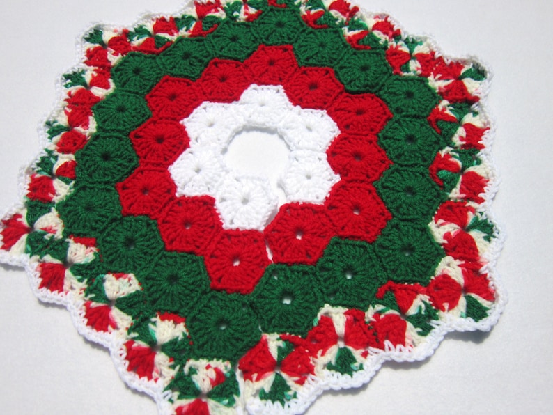 Crochet Mini Christmas Tree Skirt | Etsy
