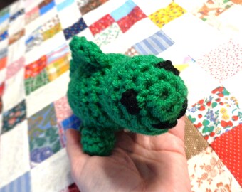 Crochet Dinosaur,  Little  Green Dinosaur, Gift for Child, Stuffed Toy, MADE TO ORDER