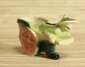 Asian quot oriental quot rickshaw planter figurine 1950s Shawnee Pottery Ceramic USA 539 vase