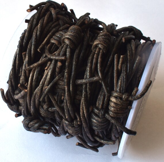 32,277 Old Barbed Wire S, Stock Photos & Vectors