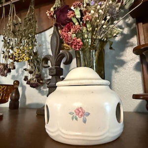 Vintage ceramic simmer pot- potpourri or tea light candle