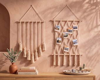 Galleria fotografica in macramè realizzata a mano - Decorazione da parete in stile boho con clip per esporre foto