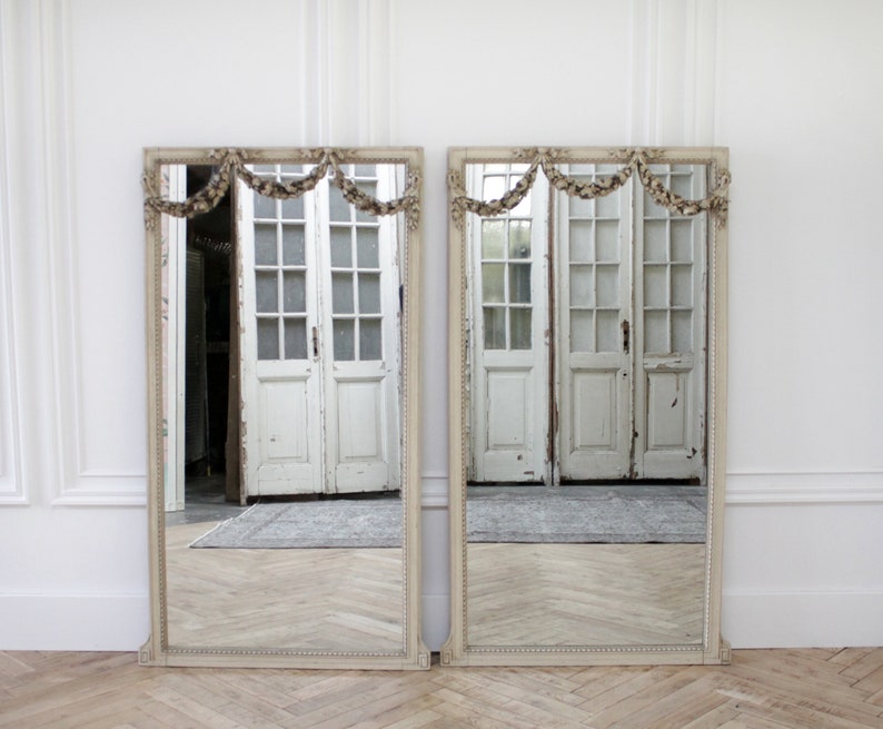 20th Century Painted And Carved French Style Mirror