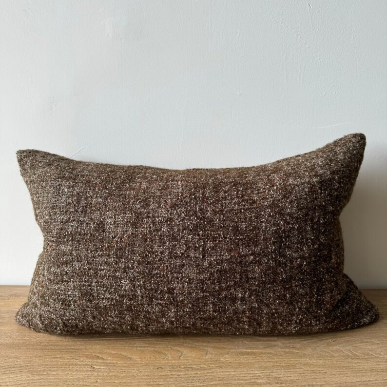 BloomHomeInc Lumbar Pillow - Thumbnail 3