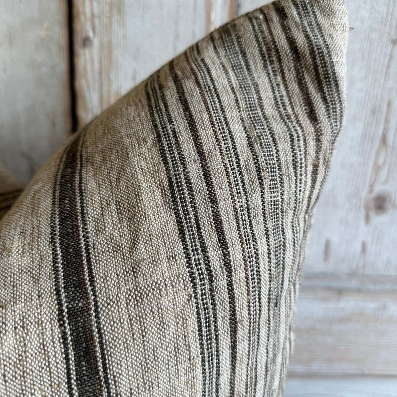 BloomHomeInc Linen Pillow - Thumbnail 3