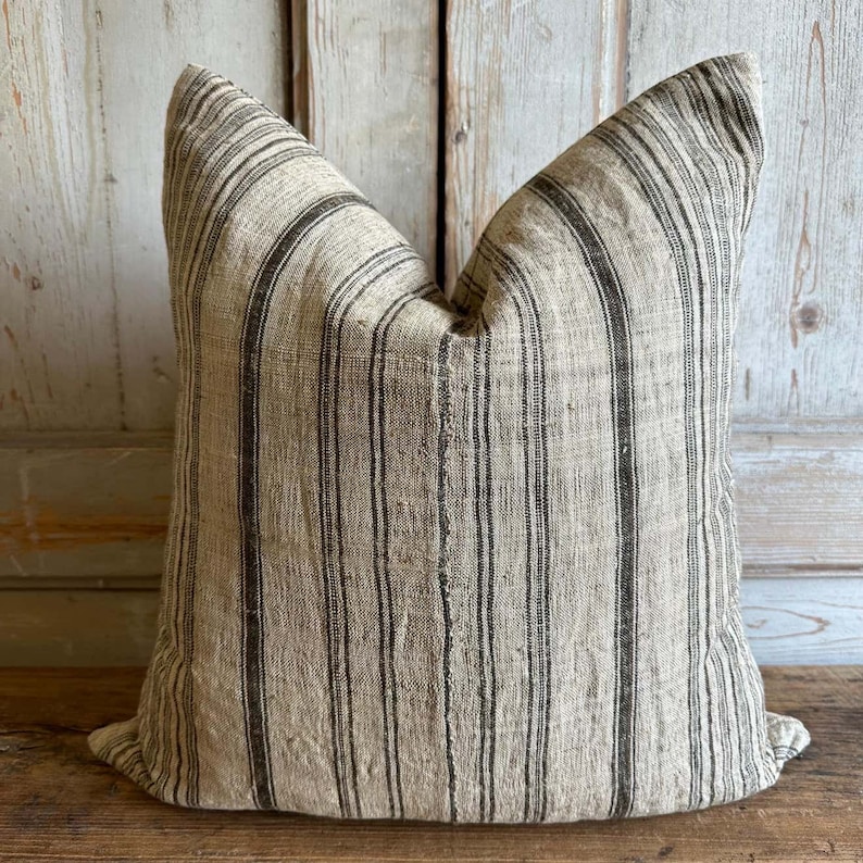 BloomHomeInc Linen Pillow