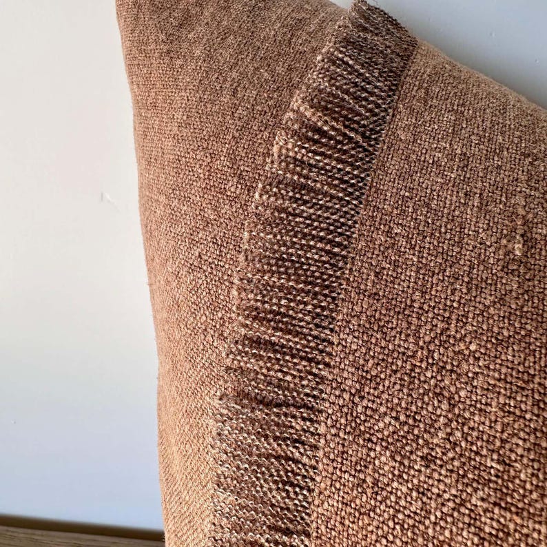 BloomHomeInc Fringe Linen Pillow - Thumbnail 4