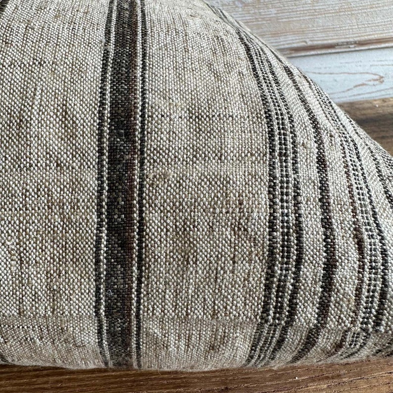 BloomHomeInc Linen Pillow - Thumbnail 5
