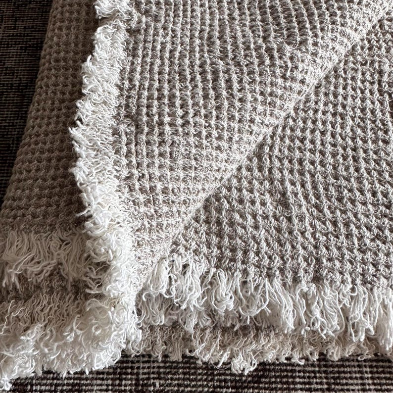 BloomHomeInc Vera Waffle Blanket