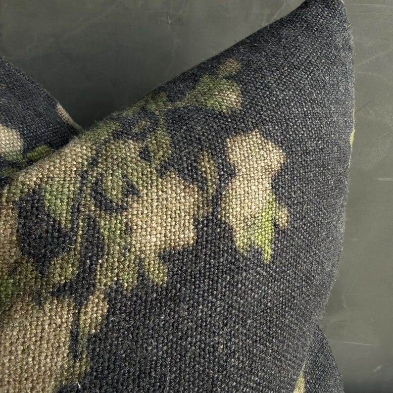BloomHomeInc Wabi Sabi French Linen Accent Pillow - Thumbnail 4