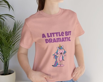Camiseta de unicornio dramático, camiseta gráfica divertida