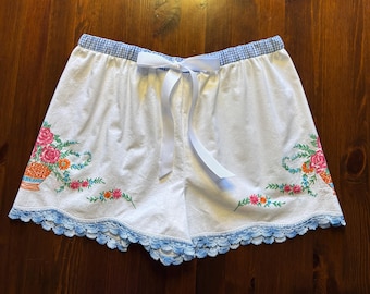 Vintage pillowcase resort shorts!