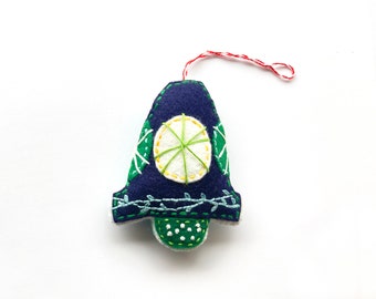 Felt Christmas Bell Ornament Sewing Pattern – Winter Holiday DIY (PDF Pattern)