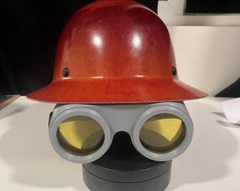 Team Fortress 2. Engineer goggles