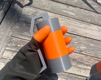 Team Fortress 2: Pyro Smoke grenade prop