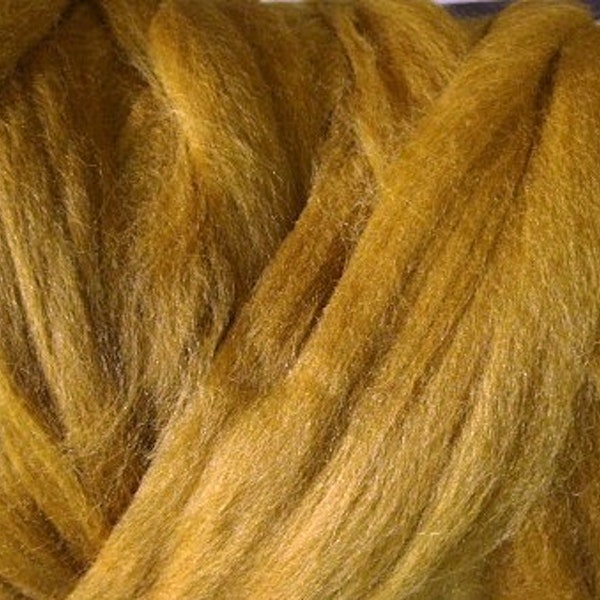 SALE! Soft Butterscotch (Turmeric) Corriedale SUPERFAST SHIPPING!