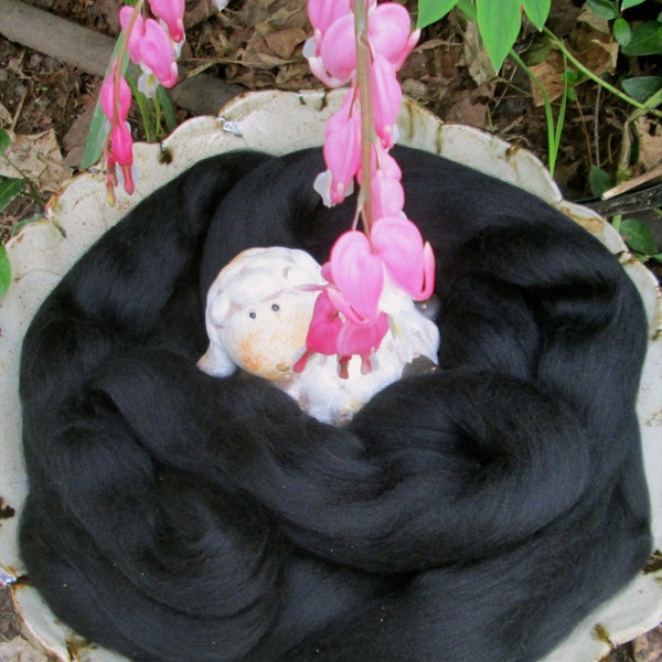 Stunning Deep Black 19 Micron Superfine Merino Top Spinning Felting SUPER FAST SHIPPING!