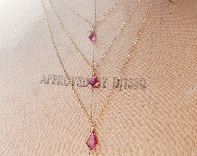 Pink Tourmaline Necklace // Pendulum Gemstone // Gold Filled // October Birthstone // 14k Gold // Faceted Gemstone // Pink Necklace