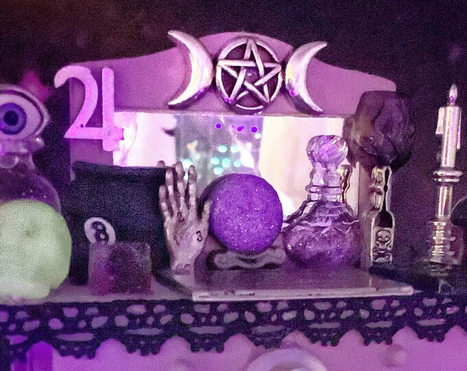 Witch Altar table, Miniature Spirit board Palm reader, Pastel Purple Pentacle mini curio