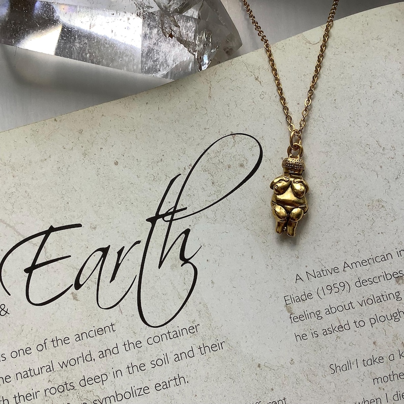 Venus de Willendorf Goddess necklace: long or short chain image 3
