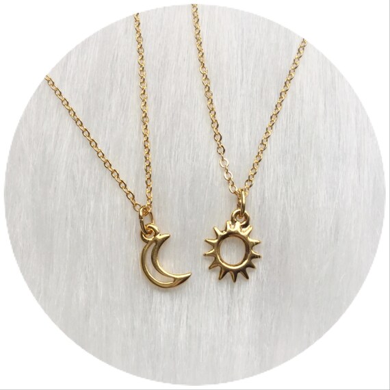 Full Moon Necklace (18K Gold Plated, Hypoallergenic and Anti-Tarnish) –  Dorada Jewellery