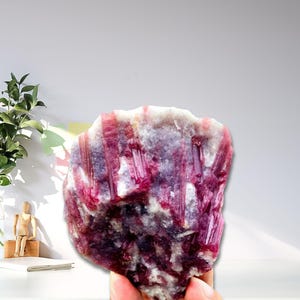 ピンクトルマリン ルベライトトルマリン 結晶 原石 ピンクトルマリン結晶（ルベライト）原石245g 天然石販売