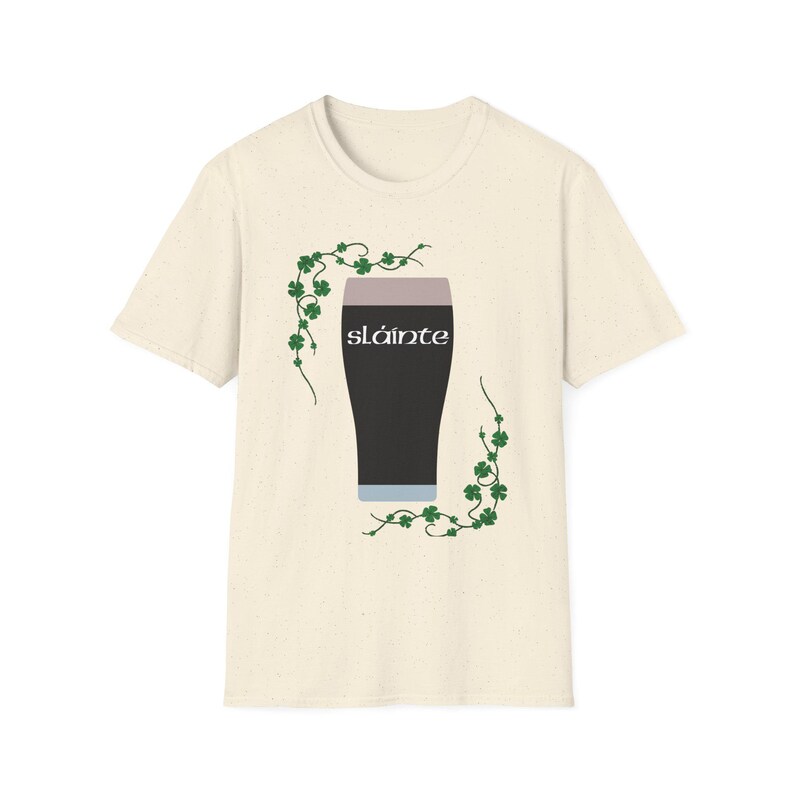 St. Patrick's Day-T-shirt met Guinness Pint en Shamrock Design - Slainte! Natural