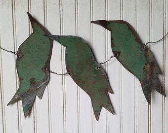 Primitive Tin Garland Crows New Item!