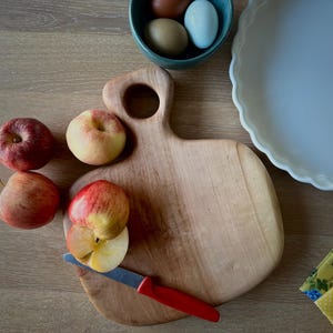 Cherry Cutting Board, Cherry Cheese Board, Elegant Serving Board, Handmade Cutting Board, Chopping Board, Elegant Cherry Wood Cutting Board