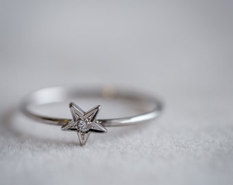 14k Gold Diamond Star Stacking Ring