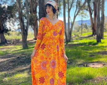 Vintage 1970s Vibrant Floral Print Long Sleeve Maxi Dress