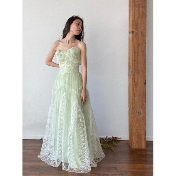 Vintage 1950s Mint Seafoam Green Tulle and Lace Strapless Gown Vintage Glamour Vintage Red Carpet