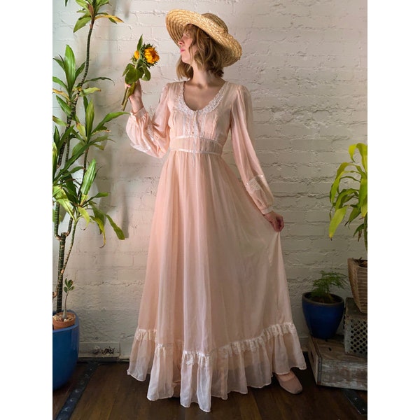 Vintage 1970s Baby Pink Gunne Sax Long Sleeve Maxi Dress with Lace and Ribbon Trim