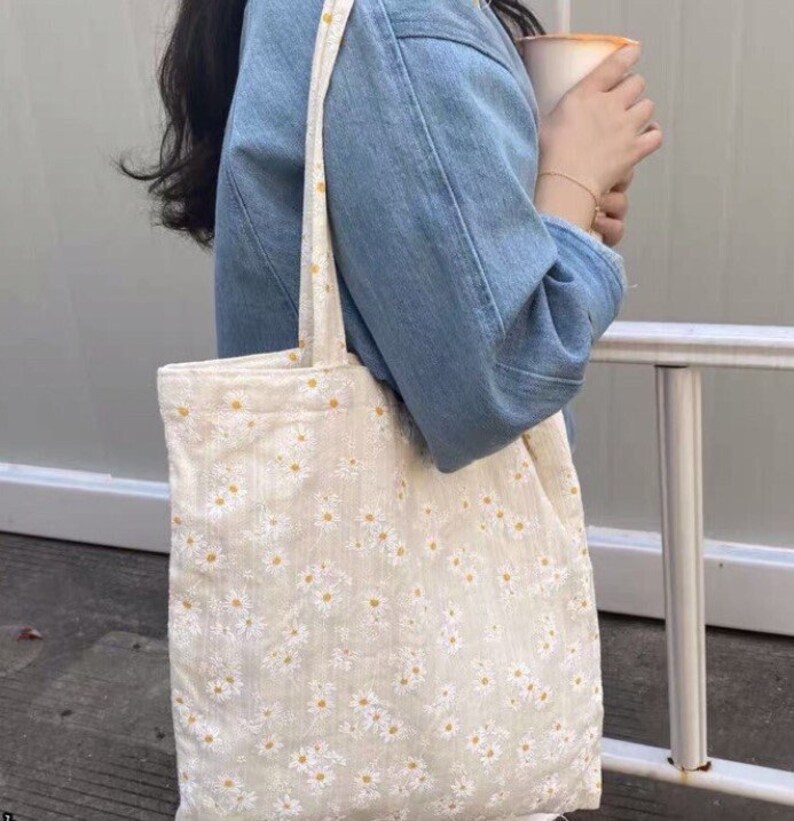 daisy tote bag