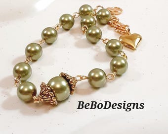 Swarovski Light Green Pearl Wire Wrapped Adjustable Hand Crafted Vintage Style Bracelet