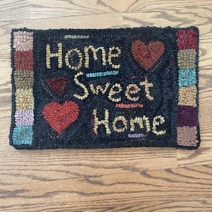 Handmade primitive style folk art hooked rug mat home sweet home