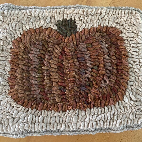 Handmade primitive style hooked rug pumpkin wide cut hand torn #2
