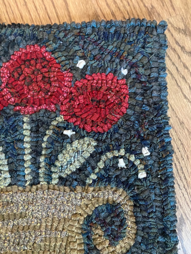 Handmade Primitive Style Hooked Rug Roses in Urn - Etsy