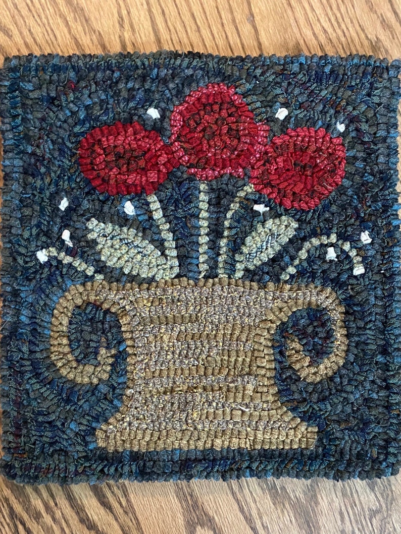 Handmade Primitive Style Hooked Rug Roses in Urn - Etsy