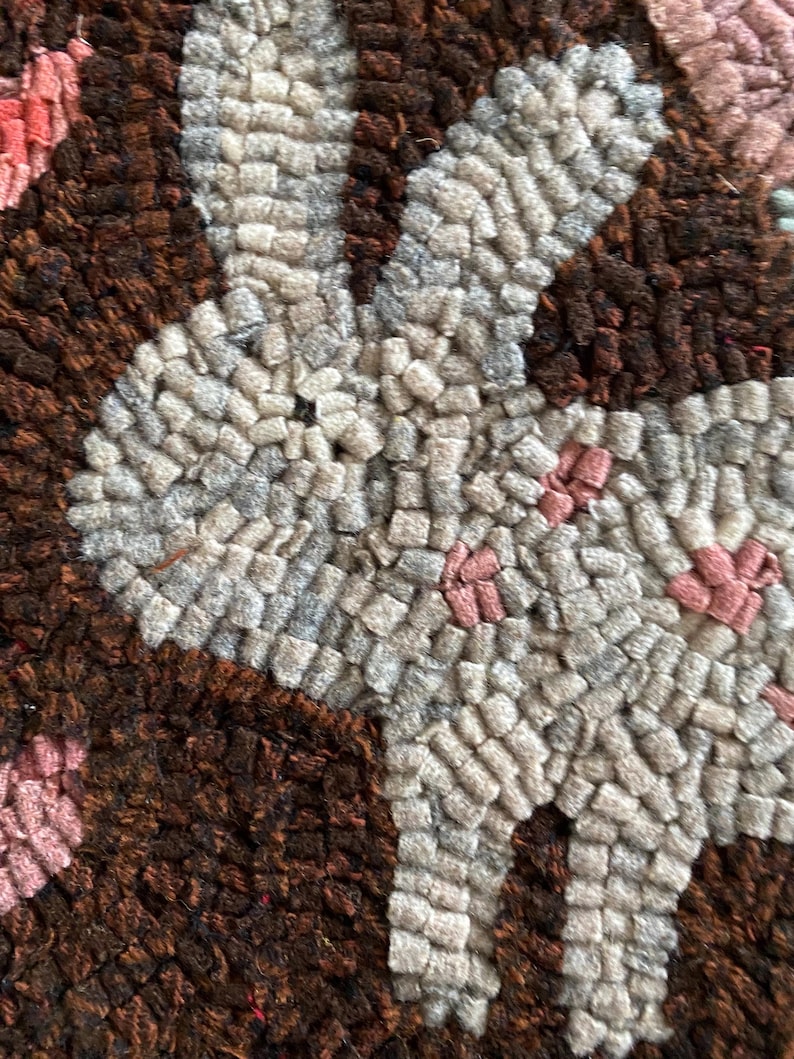 Hooked Rugs With Rabbits Handmade Primitive Style Hooked Rug Rabbit With Tulips - Brown and Pink ...