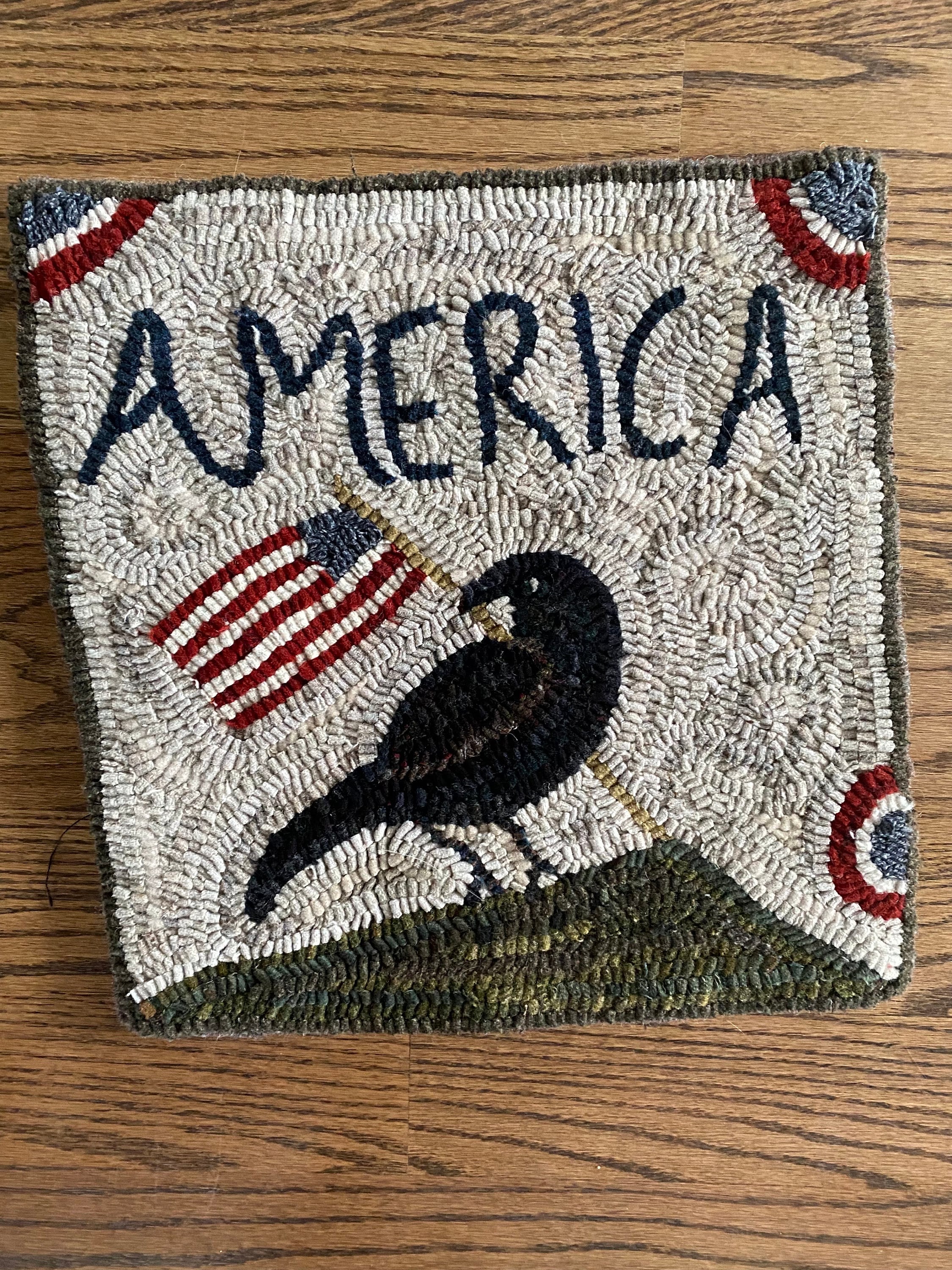Primitive Style Hooked Rug America Patriotic Crow With USA Flag - Etsy
